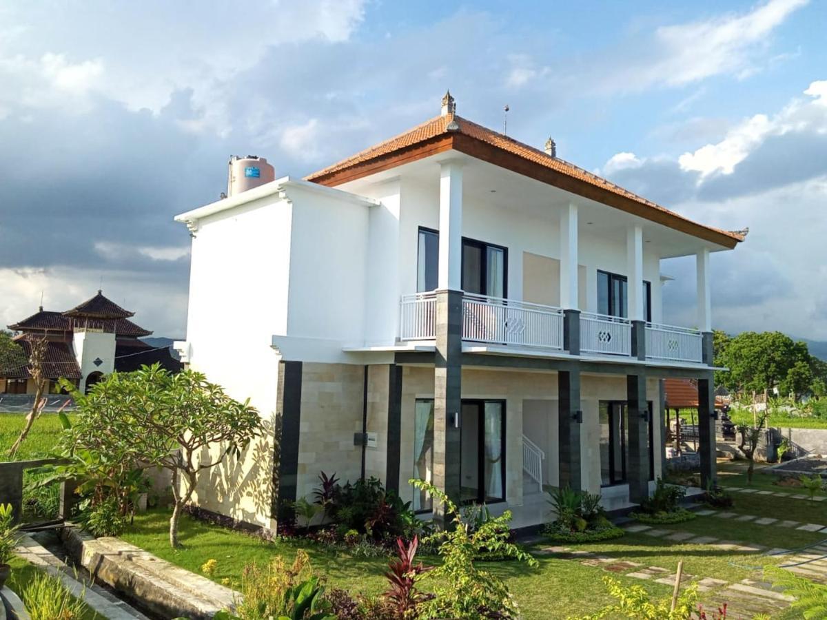 Limun Guesthouse Amlapura エクステリア 写真