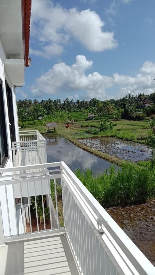 Limun Guesthouse Amlapura エクステリア 写真