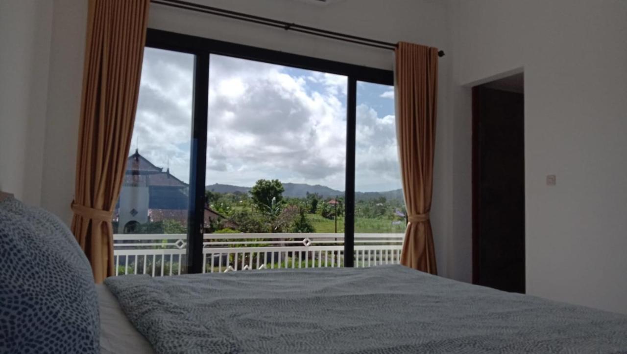 Limun Guesthouse Amlapura エクステリア 写真