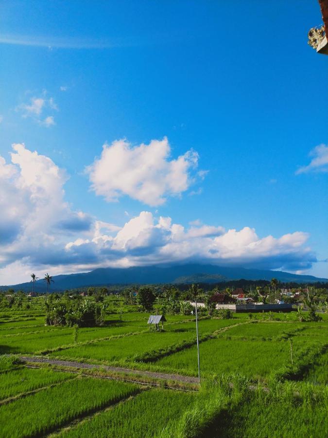 Limun Guesthouse Amlapura エクステリア 写真