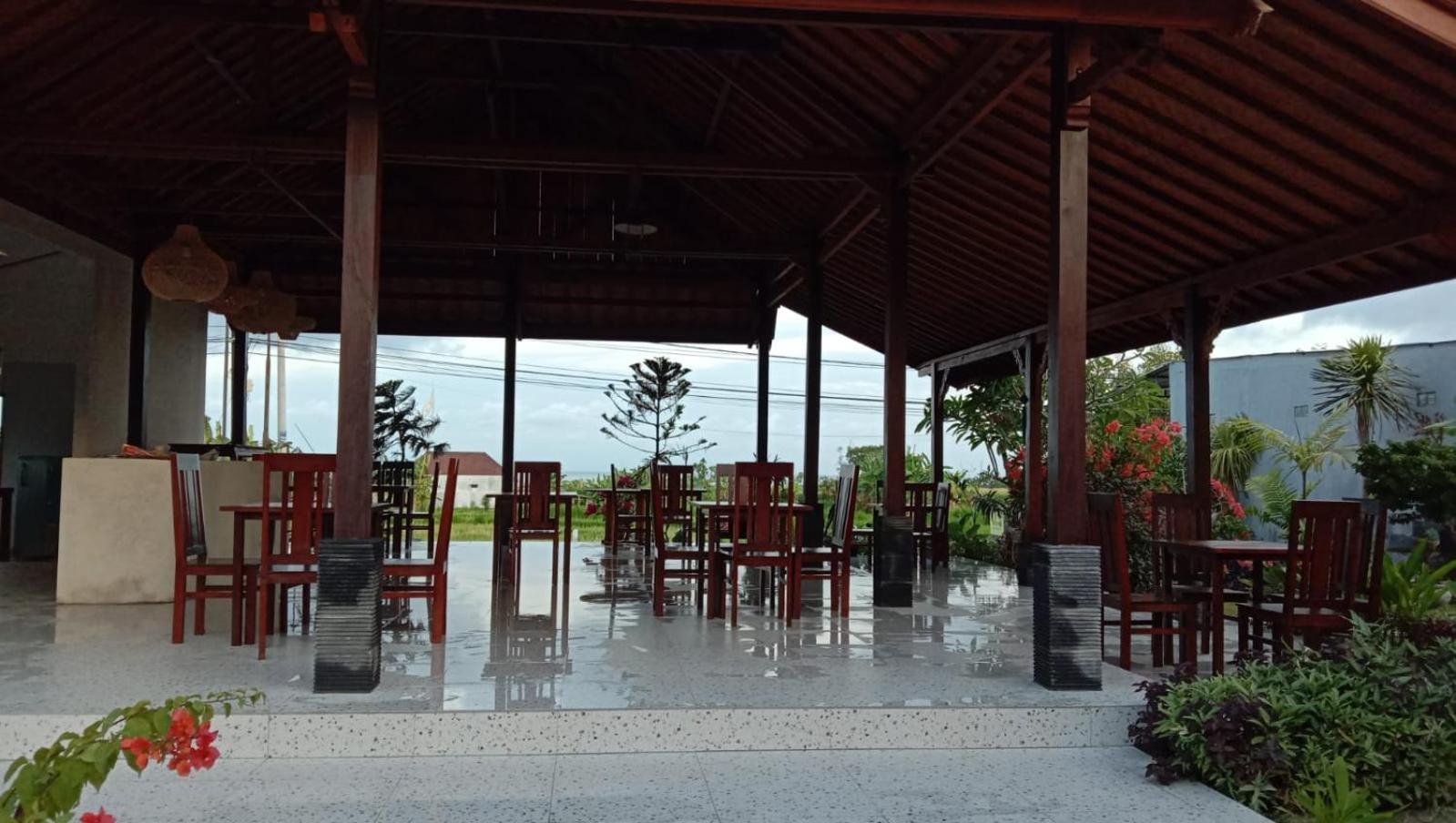 Limun Guesthouse Amlapura エクステリア 写真
