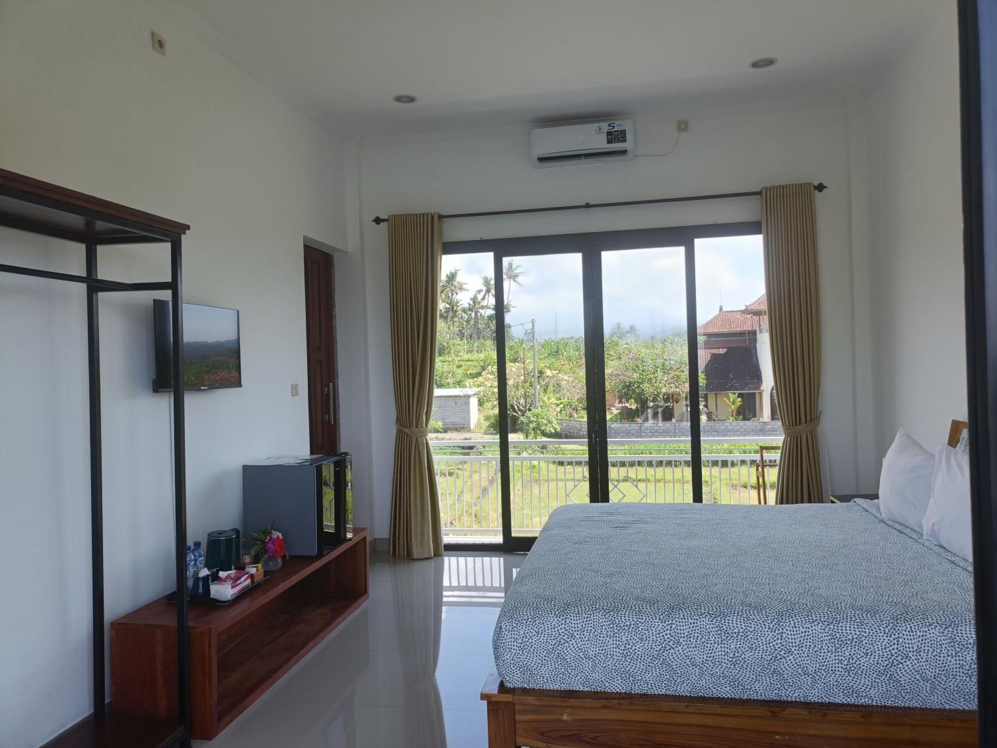 Limun Guesthouse Amlapura エクステリア 写真