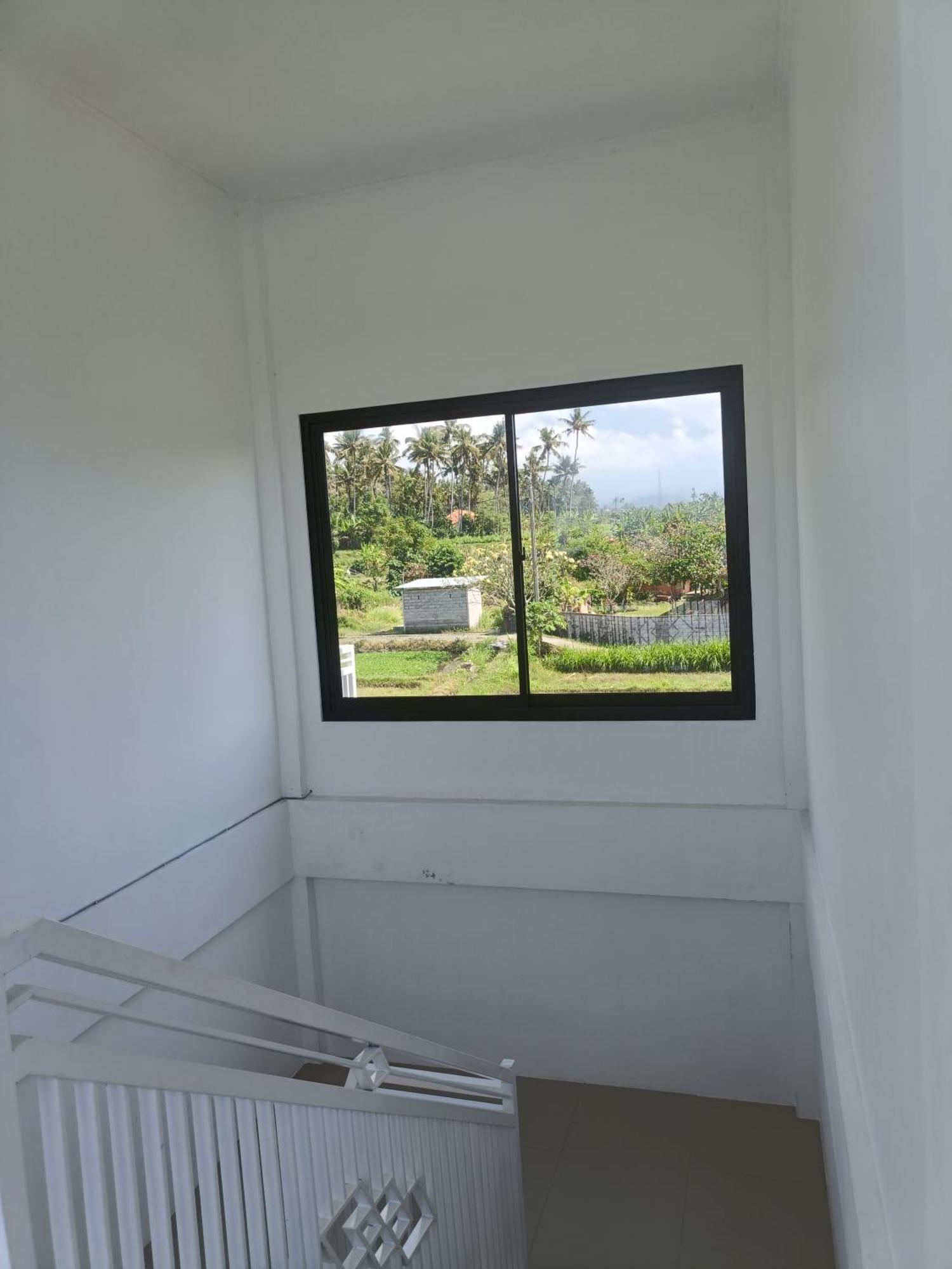 Limun Guesthouse Amlapura エクステリア 写真
